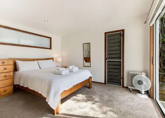 Karaka Sanctuary With Spa Pool By Waiheke Unlimited